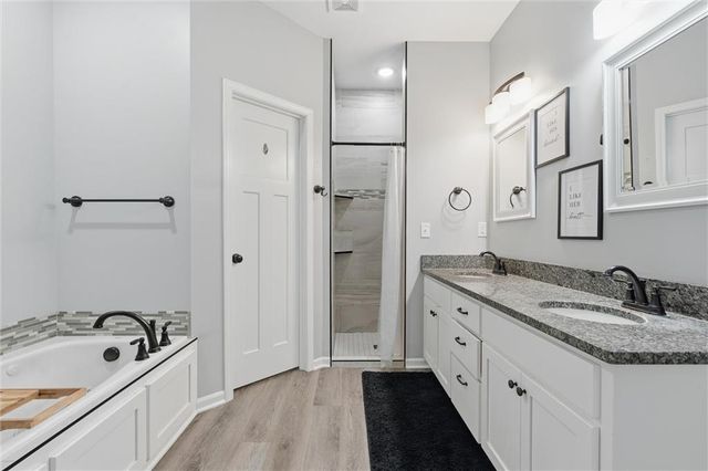 484 Olive Court, Warrensburg, MO 64093