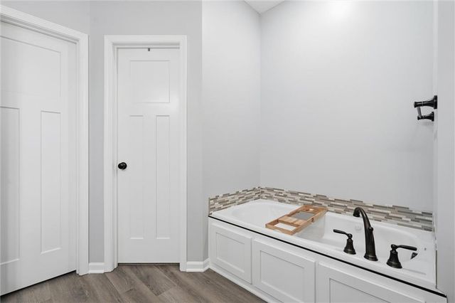 484 Olive Court, Warrensburg, MO 64093