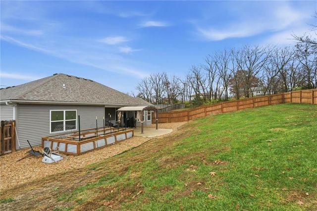 484 Olive Court, Warrensburg, MO 64093