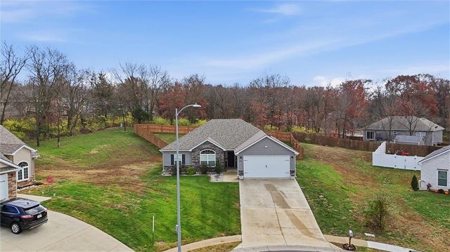 484 Olive Court, Warrensburg, MO 64093