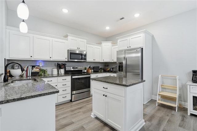 484 Olive Court, Warrensburg, MO 64093