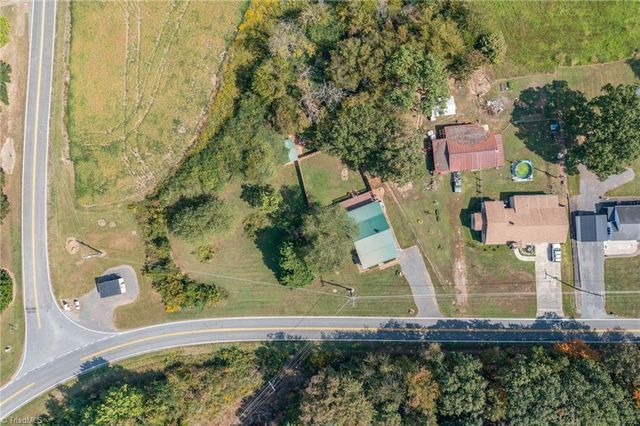 4609 Courtney Huntsville Road, Yadkinville, NC 27055