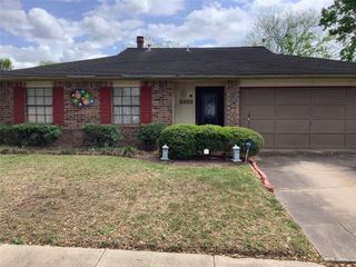 2203 Mustang Springs Drive, Missouri City, TX 77459