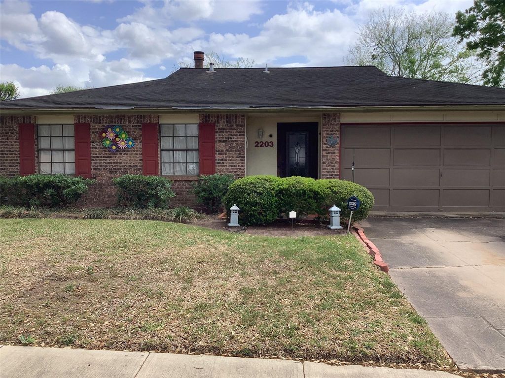 2203 Mustang Springs Drive, Missouri City, TX 77459