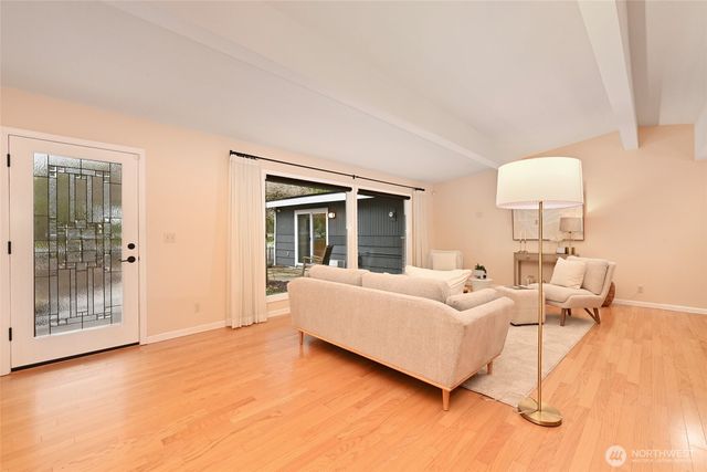 22432 98th Avenue W, Edmonds, WA 98020