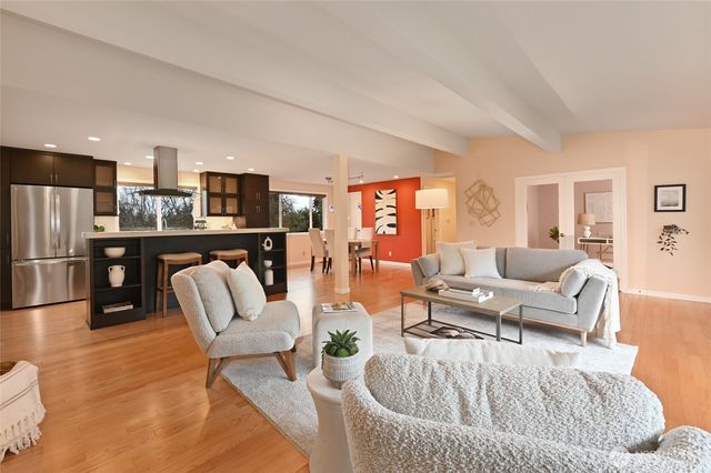 22432 98th Avenue W, Edmonds, WA 98020