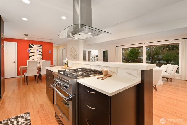 22432 98th Avenue W, Edmonds, WA 98020