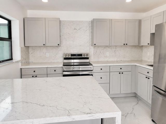 3435 SW 91st Avenue 0, Miami, FL 33165