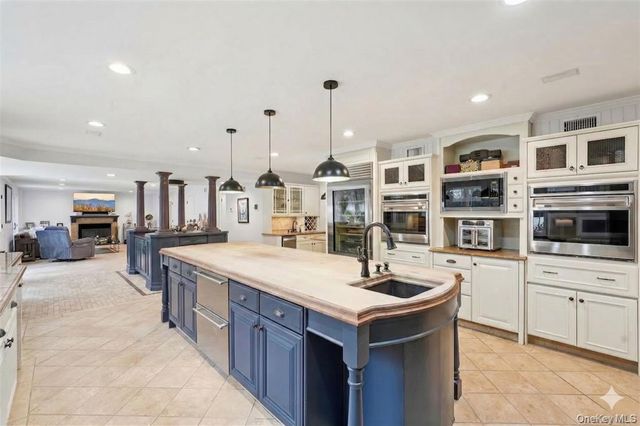 8 Tor Terrace, New City, NY 10956