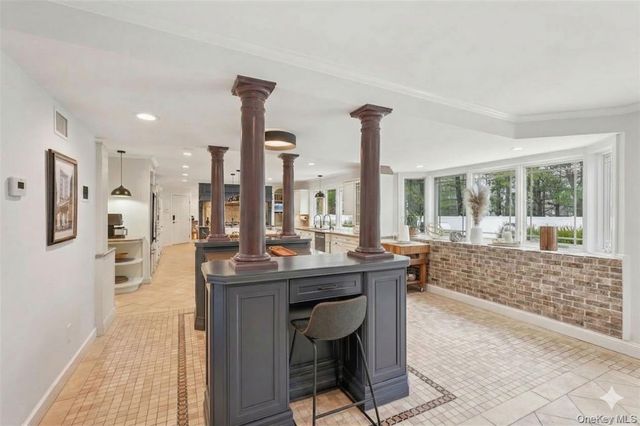 8 Tor Terrace, New City, NY 10956