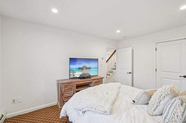 8 Tor Terrace, New City, NY 10956