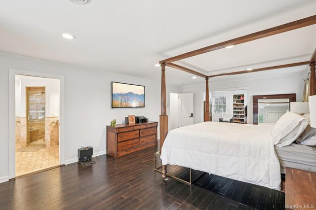 8 Tor Terrace, New City, NY 10956