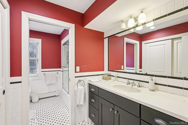 8 Tor Terrace, New City, NY 10956