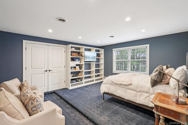 8 Tor Terrace, New City, NY 10956