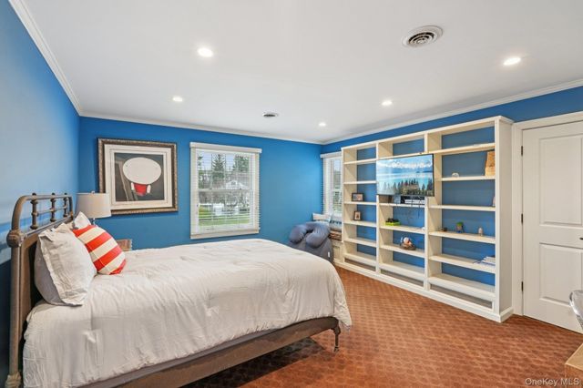 8 Tor Terrace, New City, NY 10956