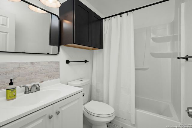 6248 Valley Queen, San Antonio, TX 78250