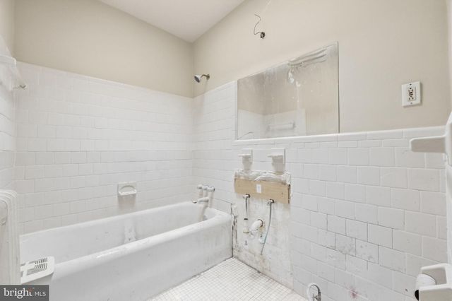 3820 10TH ST NW, Washington, DC 20011