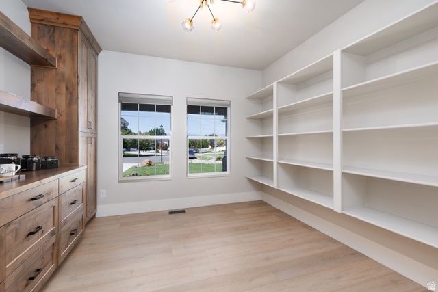 691 E KINGS PEAK CV, Draper, UT 84020