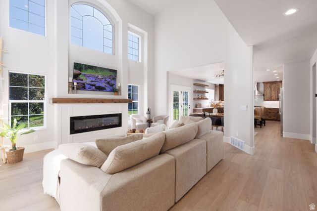 691 E KINGS PEAK CV, Draper, UT 84020