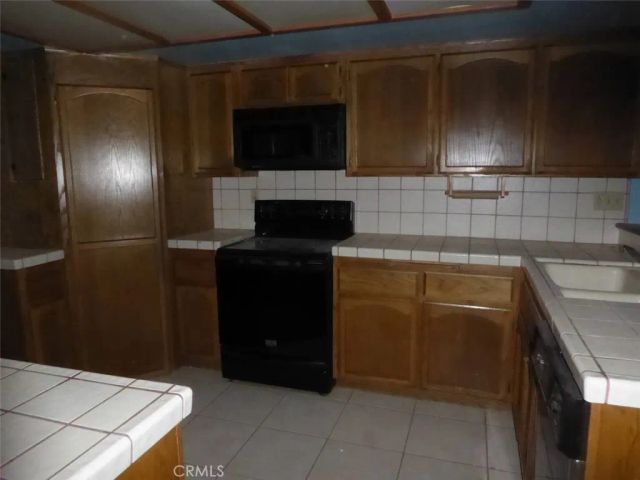 11645 Aster, Victorville, CA 92392