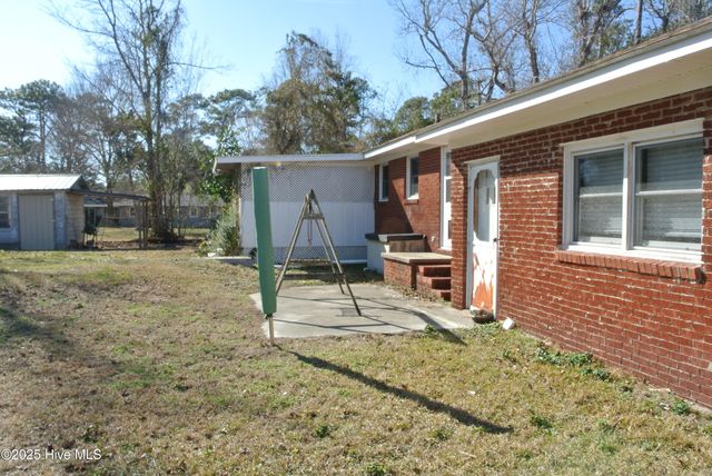 213 Russell Street, Beaufort, NC 28516