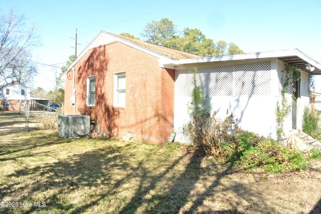 213 Russell Street, Beaufort, NC 28516