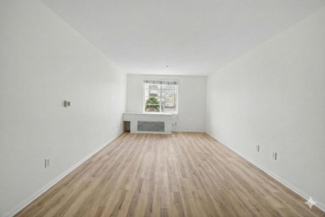 1435 India St 406, San Diego, CA 92101