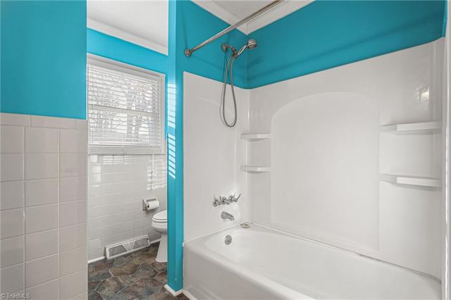 1029 Foxfire Road, Kernersville, NC 27284