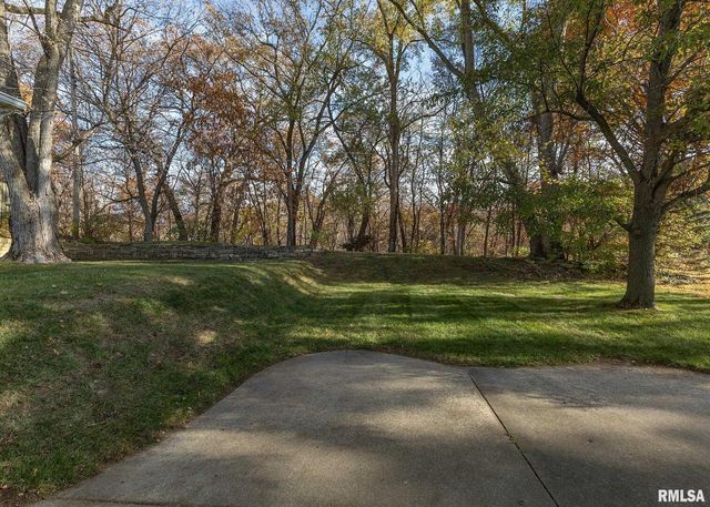 3332 16TH Street, Moline, IL 61265