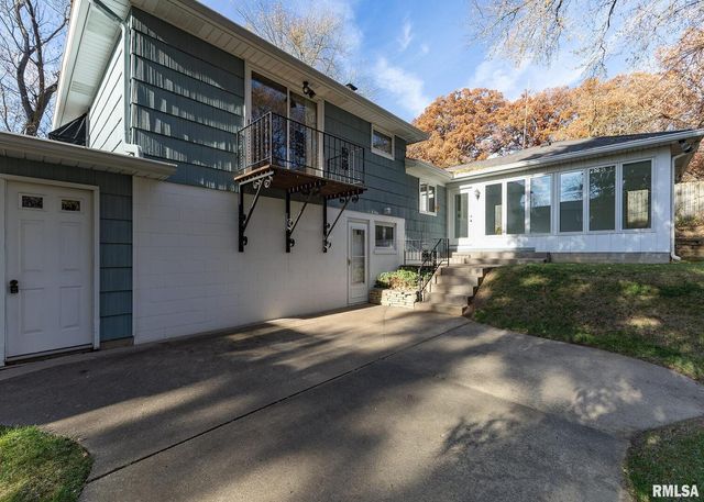 3332 16TH Street, Moline, IL 61265