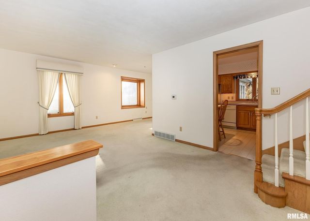 3332 16TH Street, Moline, IL 61265