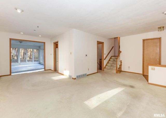 3332 16TH Street, Moline, IL 61265