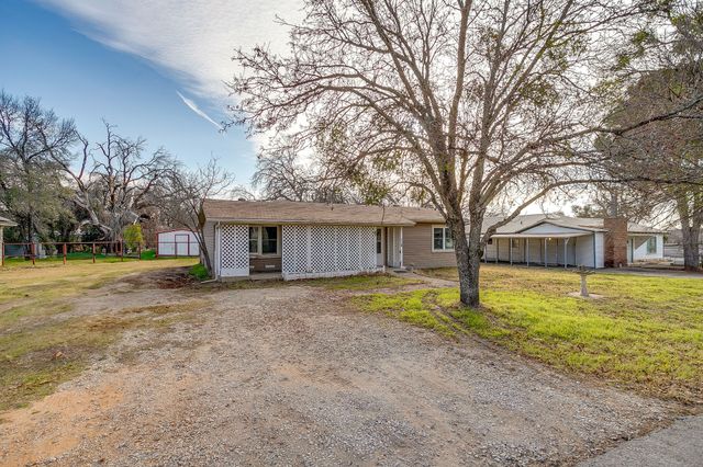 116 Westline Road, Azle, TX 76020