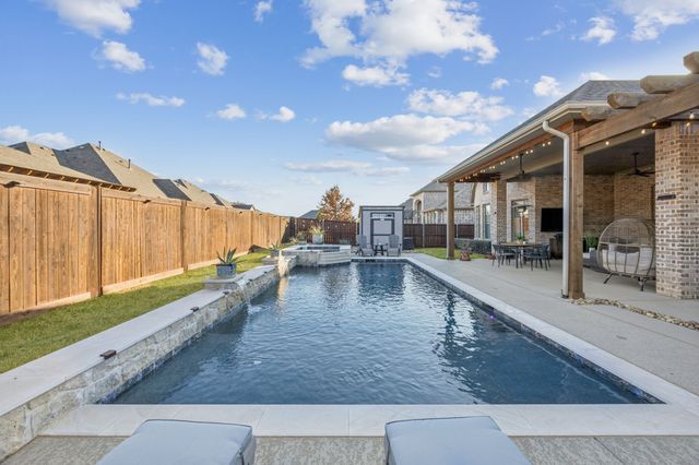 6916 Basket Flower Road, Flower Mound, TX 76226