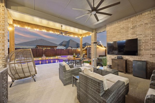 6916 Basket Flower Road, Flower Mound, TX 76226