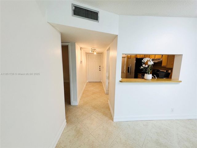 11312 Taft St 11312, Pembroke Pines, FL 33026
