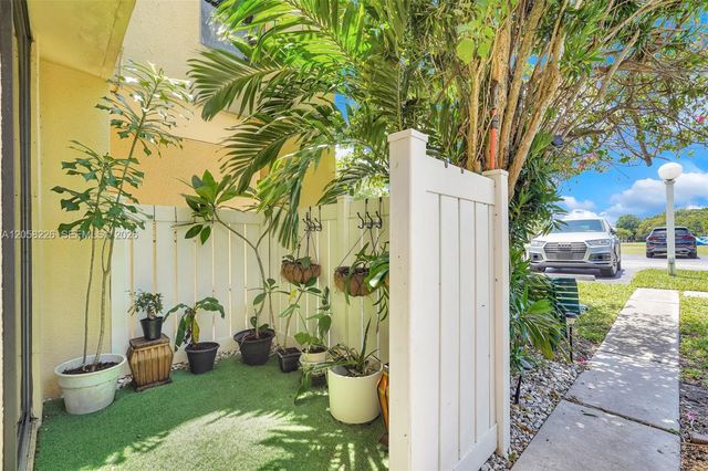 2811 SW 87th Terrace 1201, Davie, FL 33328