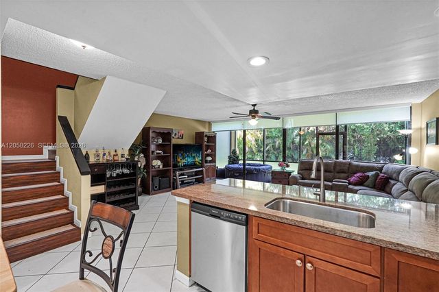 2811 SW 87th Terrace 1201, Davie, FL 33328