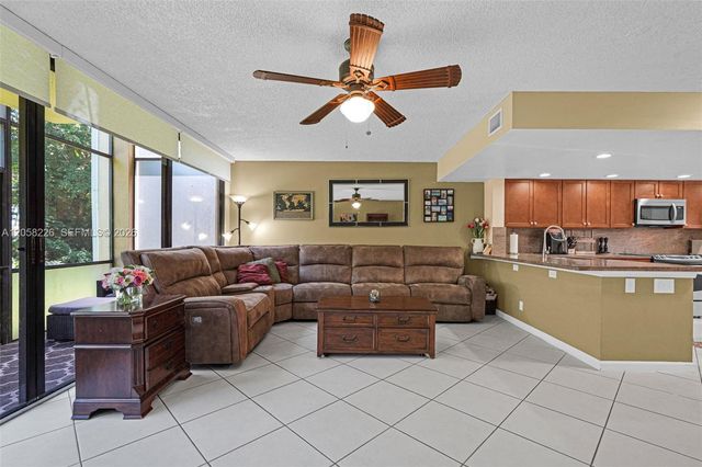 2811 SW 87th Terrace 1201, Davie, FL 33328