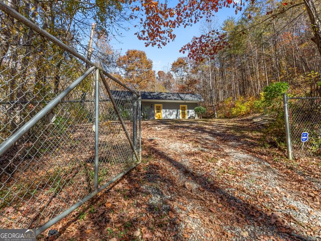 147 Briarwood Drive, Cleveland, GA 30528