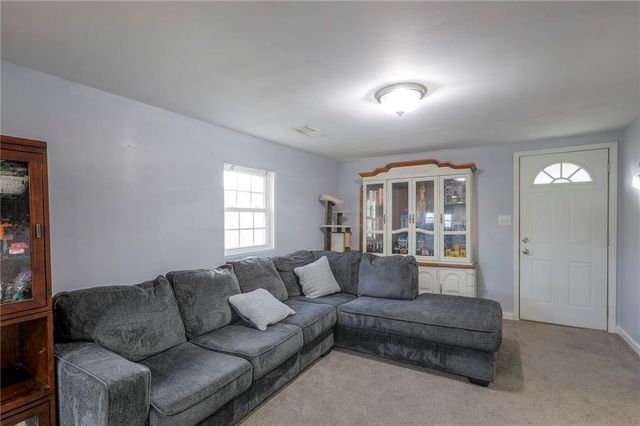 5127 Rinker Road, Kansas City, MO 64129