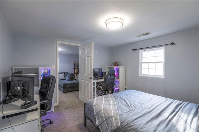 5127 Rinker Road, Kansas City, MO 64129