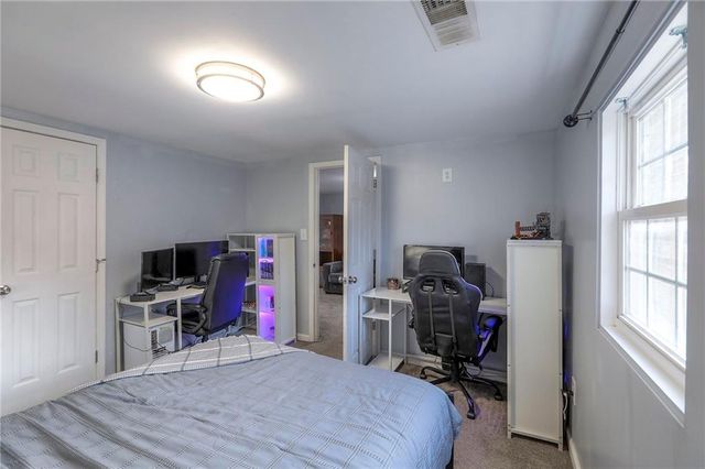 5127 Rinker Road, Kansas City, MO 64129