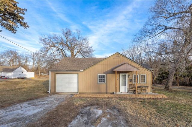 5127 Rinker Road, Kansas City, MO 64129