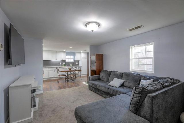 5127 Rinker Road, Kansas City, MO 64129