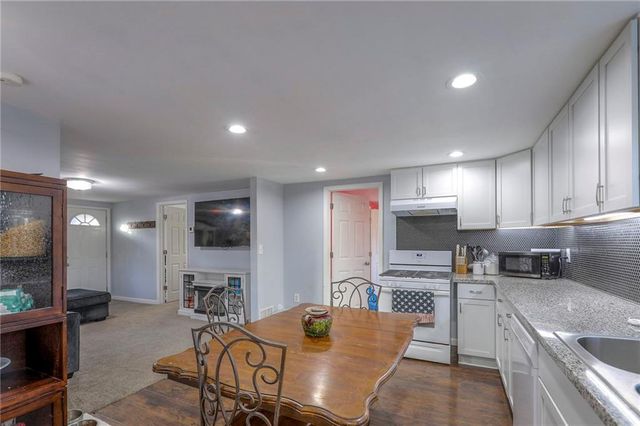 5127 Rinker Road, Kansas City, MO 64129