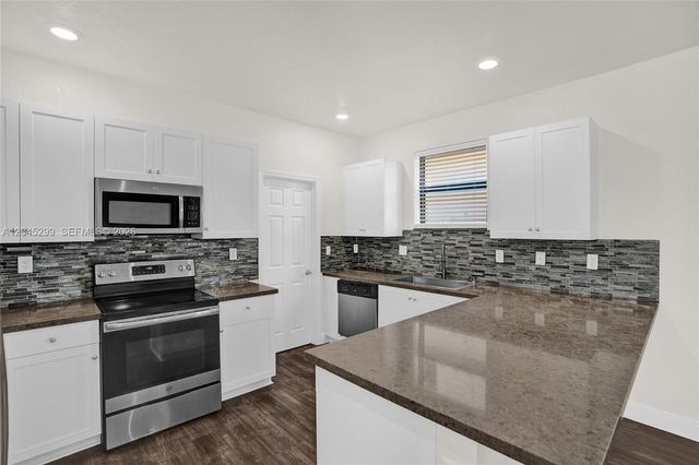 2502 NE 1st Street 0, Homestead, FL 33033