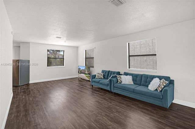 2502 NE 1st Street 0, Homestead, FL 33033