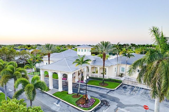 2502 NE 1st Street 0, Homestead, FL 33033