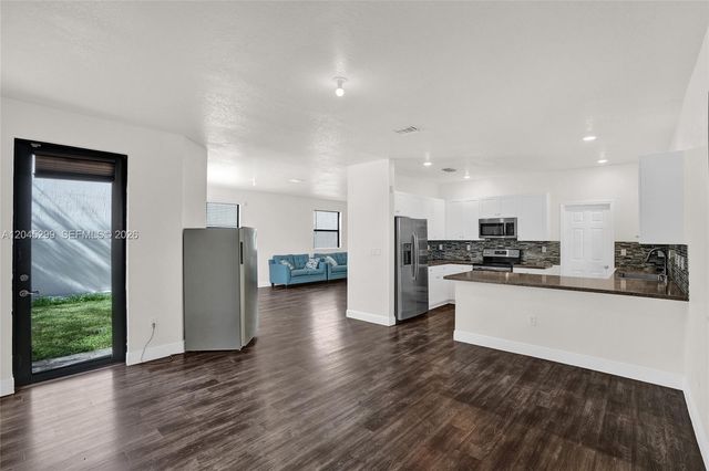2502 NE 1st Street 0, Homestead, FL 33033